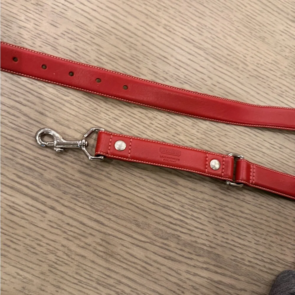 Coach Collar & Leash Set, Red Leather, ♥️ charm, Sz Lg, 17-21”, 48” leash - Picture 9 of 12